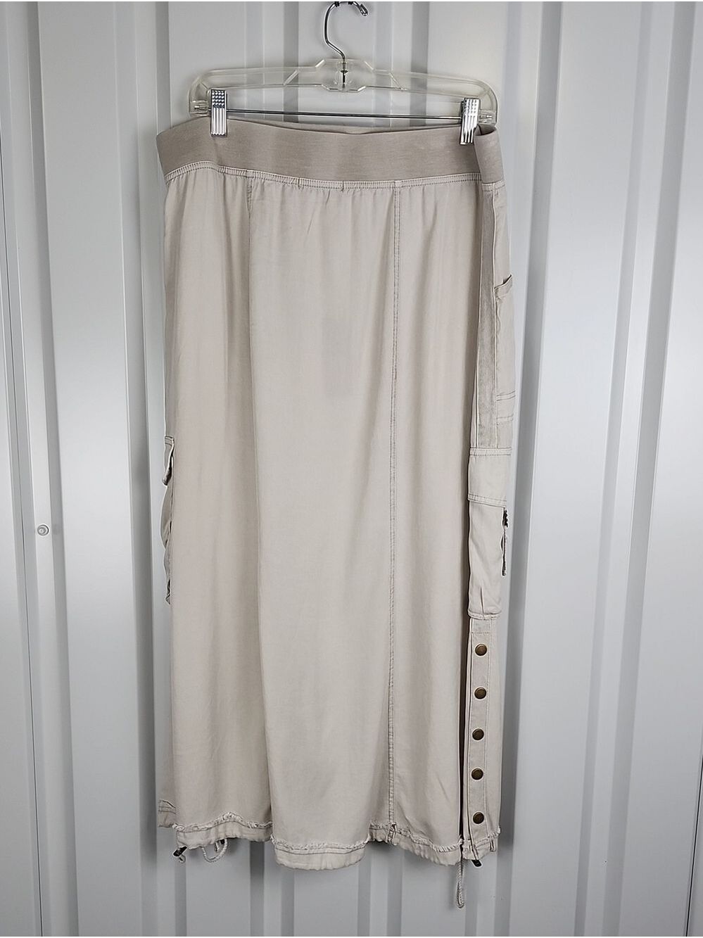 XCVI Womens Leslyn Cargo Skirt Tan Sz Lg NWT Pockets Transitional Earthy Scandi - Picture 3 of 10